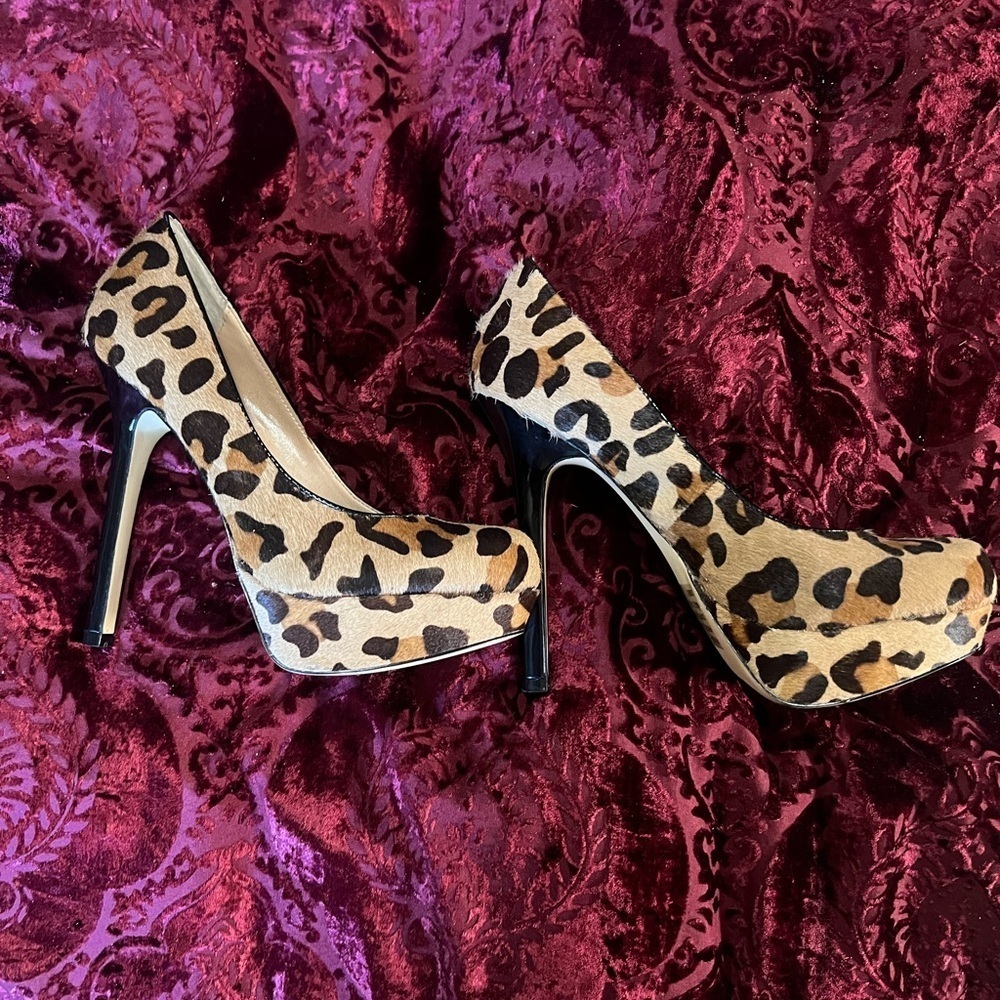 Steve Madden Leopard Print Pony Hair Platform Heels 9 - Picture 6 of 10